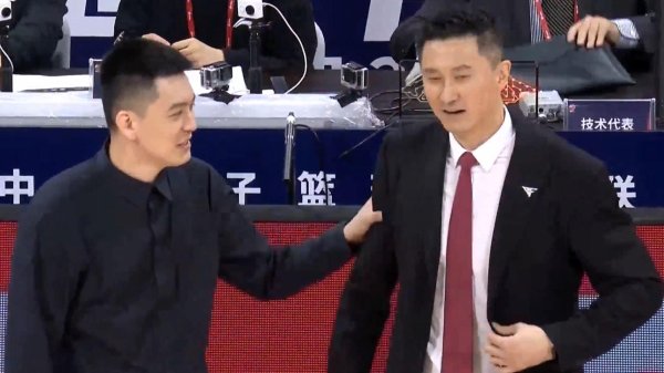 炒股配资排名 广东3消息！杜锋回怼杨鸣，李春江正式回归，胡明轩“背刺”徐杰