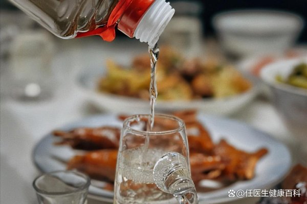 配资优秀股票配资网站 白酒再次被关注！发现：肠息肉人喝白酒，不用多久或有6变化